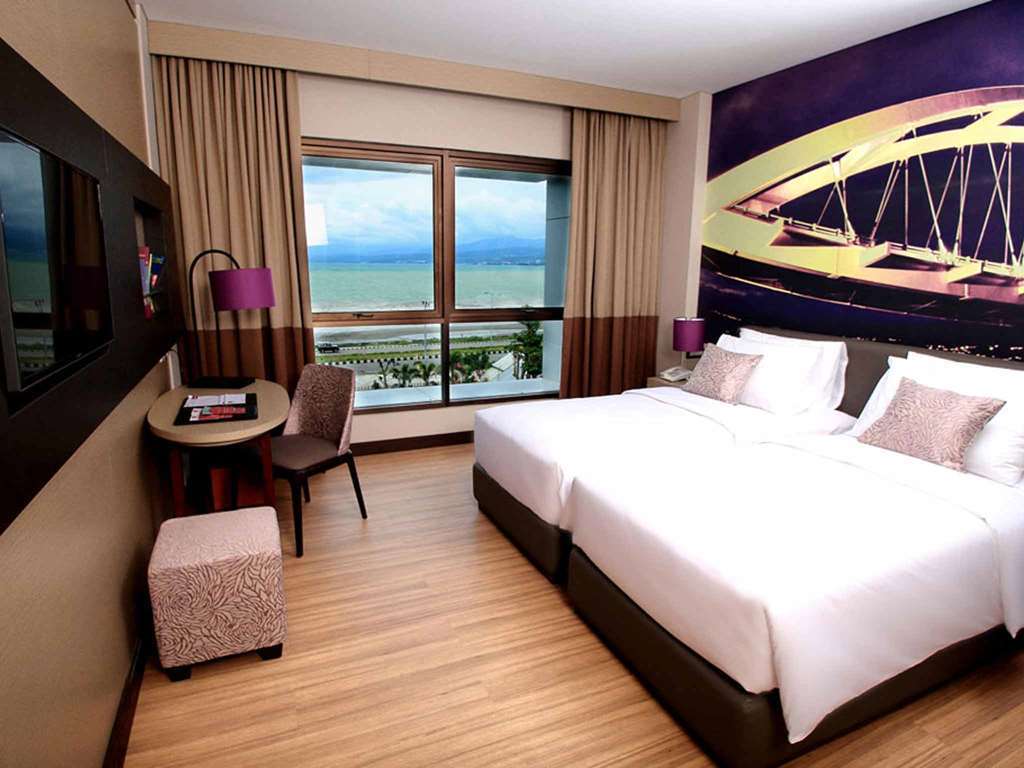 Mercure Palu Cameră foto